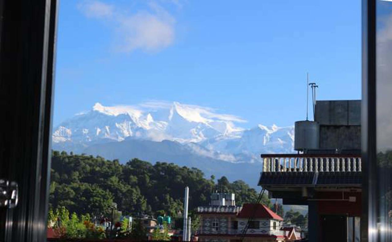 Hotel Buttercup Pokhara Kültér fotó
